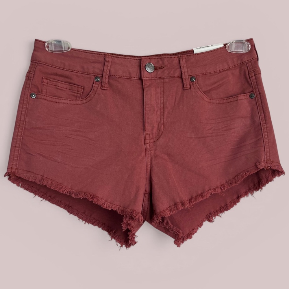 GBG Los Angeles Red Glen Audrina Midrise 3" Short Size 28 NWT